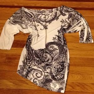 Black and White Paisley Asymetrical Knit Top 
